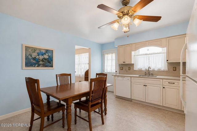 127 Waldron Road, Toms River, NJ 08753