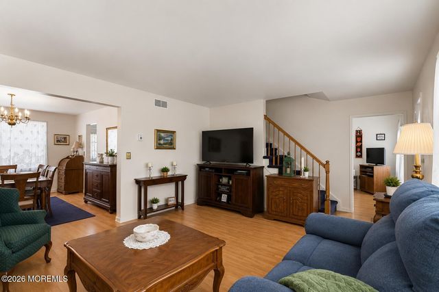 127 Waldron Road, Toms River, NJ 08753