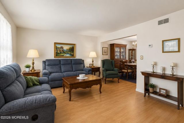 127 Waldron Road, Toms River, NJ 08753