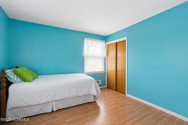 127 Waldron Road, Toms River, NJ 08753