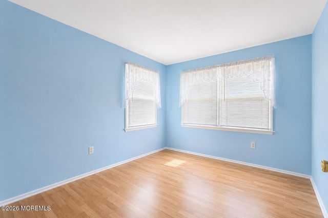 127 Waldron Road, Toms River, NJ 08753