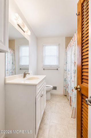 127 Waldron Road, Toms River, NJ 08753