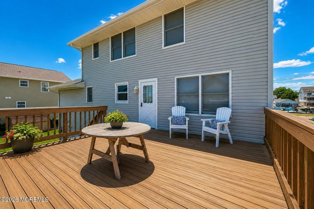 127 Waldron Road, Toms River, NJ 08753