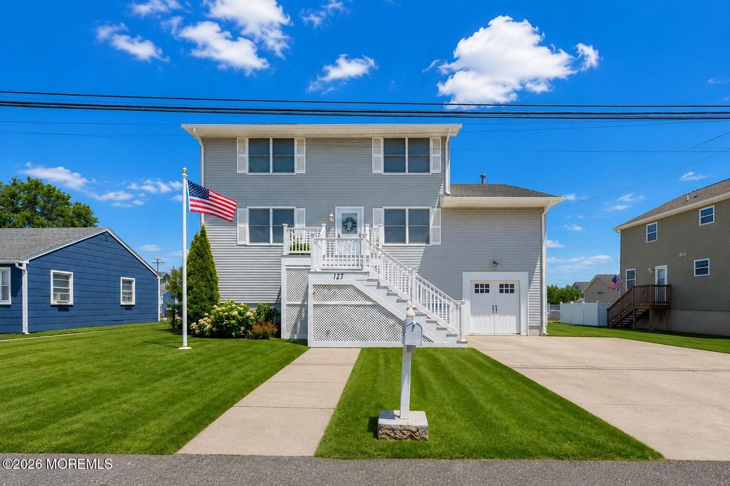127 Waldron Road, Toms River, NJ 08753