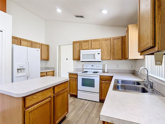 1029 BRAYTON LANE, Davenport, FL 33897