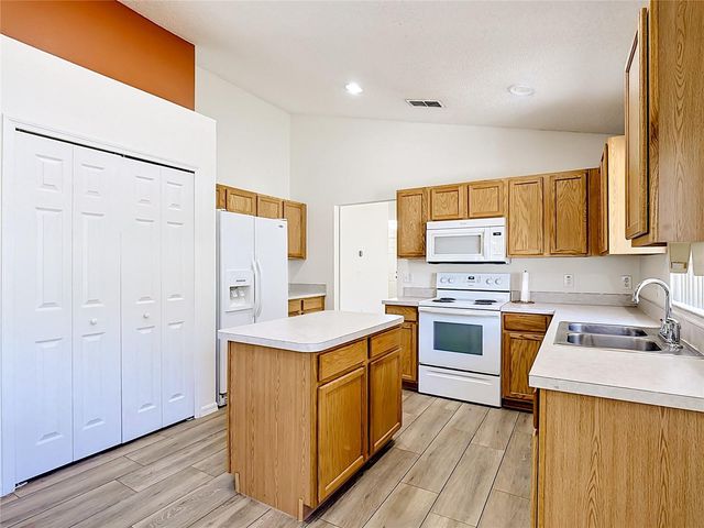 1029 BRAYTON LANE, Davenport, FL 33897