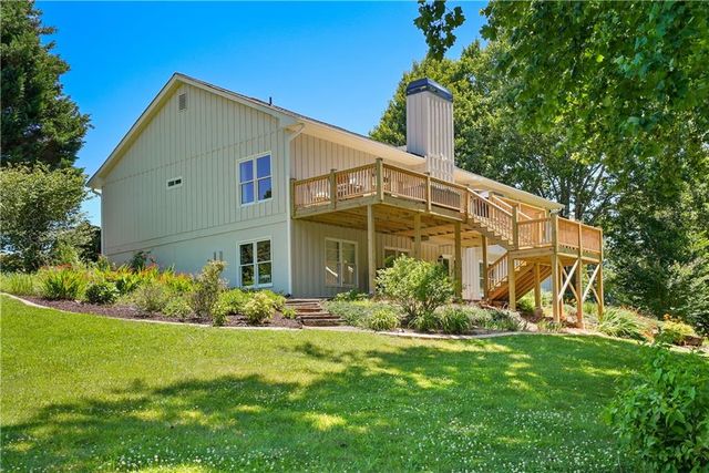 501 Granny Smith Circle, Clarkesville, GA 30523