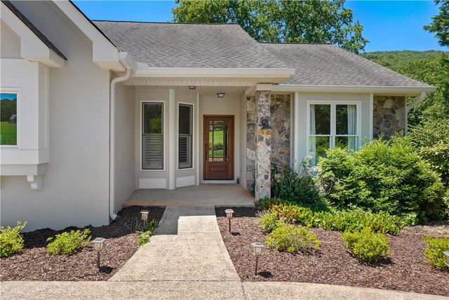 501 Granny Smith Circle, Clarkesville, GA 30523