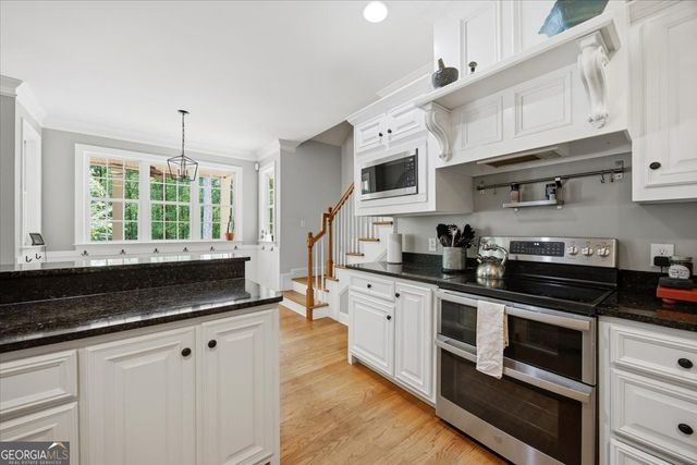201 Manor Court, Forsyth, GA 31029