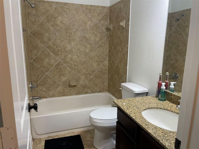 730 Cumberland Ridge Lane, League City, TX 77573