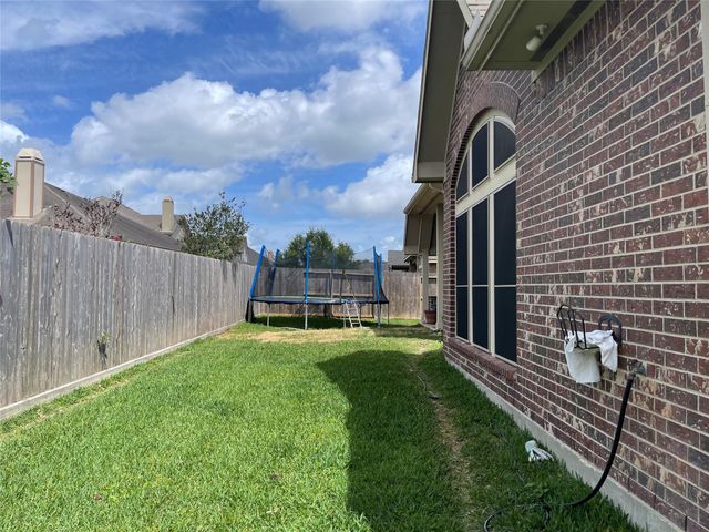 730 Cumberland Ridge Lane, League City, TX 77573