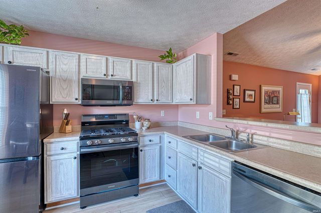 4141 Shadwell Drive, Evansville, IN 47715