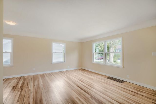 7711 Division Street, Saint Louis Park, MN 55426