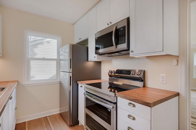 7711 Division Street, Saint Louis Park, MN 55426