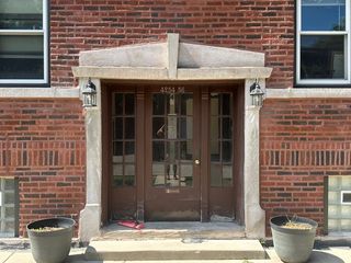 2501 W Cullom Avenue, Chicago, IL 60618