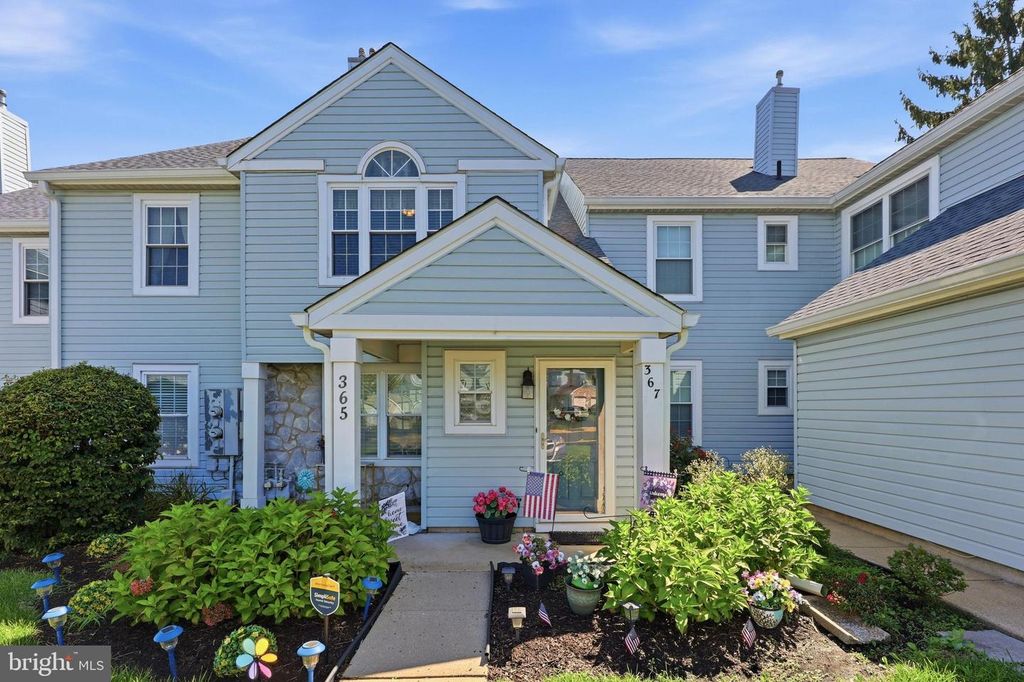 367 INDEPENDENCE DR, SOUTHAMPTON, PA 18966 — exterior