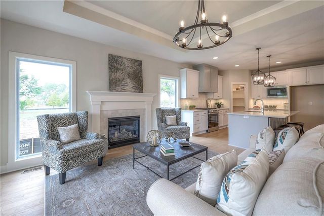 9852 W Greeley Street, Lenexa, KS 66227