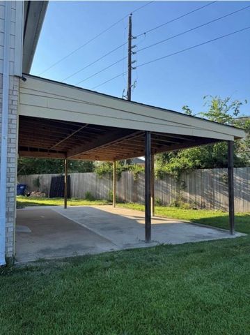 16722 Missionary Ridge Lane, Houston, TX 77083