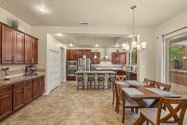 8700 Aspen Leaf Drive NE, Albuquerque, NM 87122