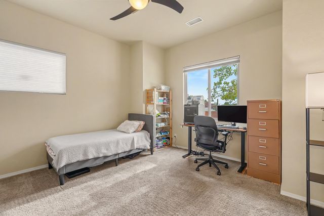 8700 Aspen Leaf Drive NE, Albuquerque, NM 87122