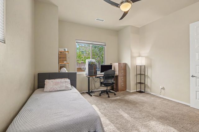 8700 Aspen Leaf Drive NE, Albuquerque, NM 87122