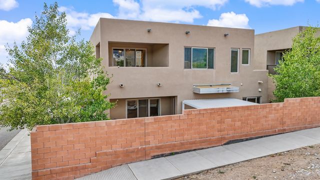 8700 Aspen Leaf Drive NE, Albuquerque, NM 87122
