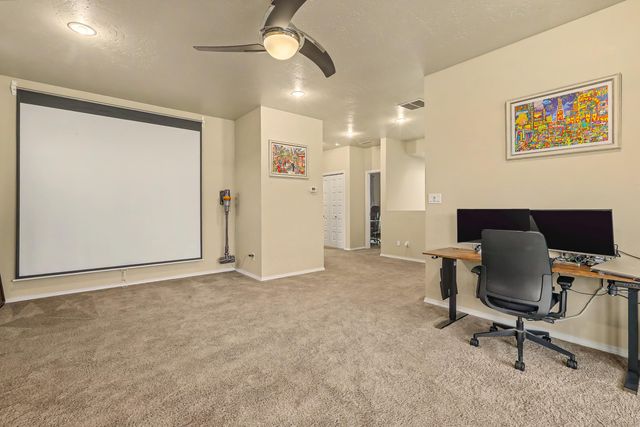 8700 Aspen Leaf Drive NE, Albuquerque, NM 87122