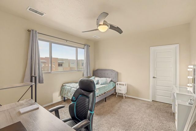 8700 Aspen Leaf Drive NE, Albuquerque, NM 87122
