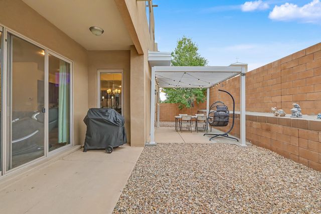 8700 Aspen Leaf Drive NE, Albuquerque, NM 87122