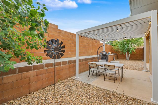 8700 Aspen Leaf Drive NE, Albuquerque, NM 87122