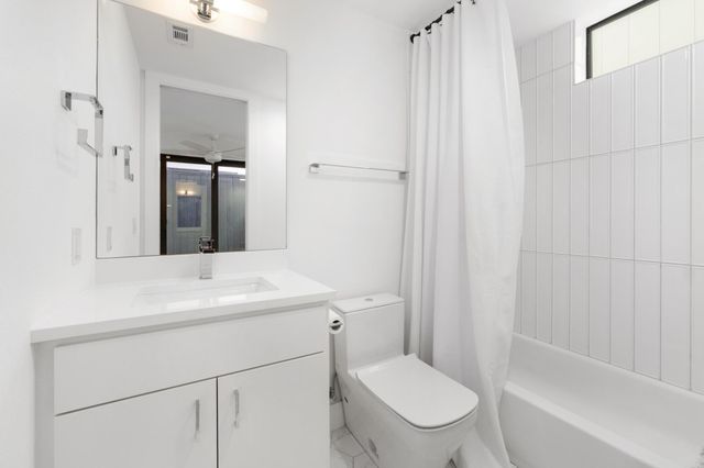 3406 E 17th ST 4, Austin, TX 78721