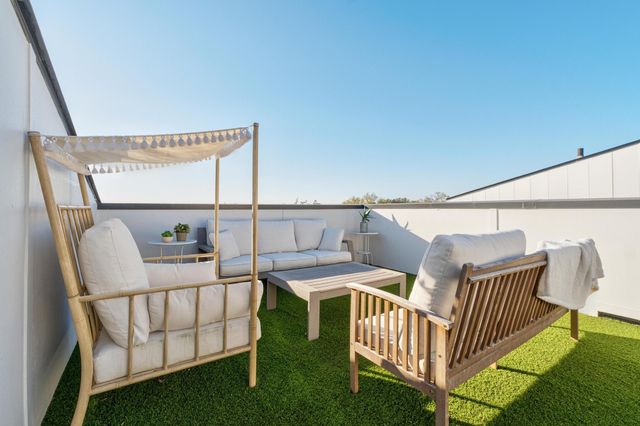 3406 E 17th ST 4, Austin, TX 78721