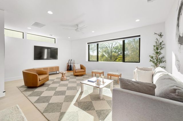 3406 E 17th ST 4, Austin, TX 78721