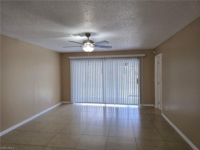 702 SE 47th ST 2, Cape Coral, FL 33904