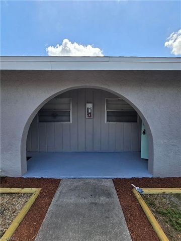 702 SE 47th ST 2, Cape Coral, FL 33904