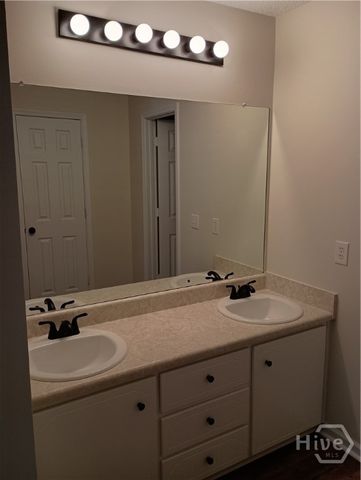 2324 Suttle Court, Hinesville, GA 31313