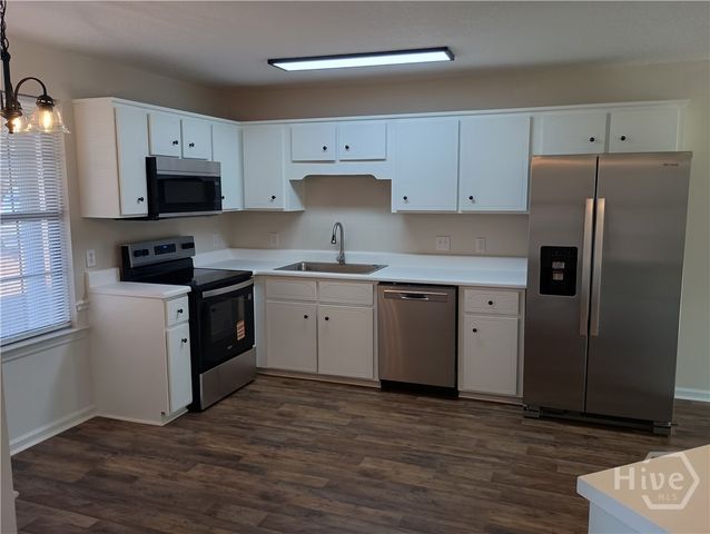 2324 Suttle Court, Hinesville, GA 31313