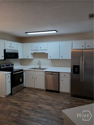 2324 Suttle Court, Hinesville, GA 31313