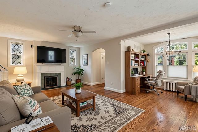 7232 Clayton Road, Richmond Heights, MO 63117