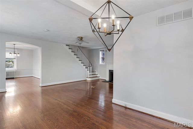 7232 Clayton Road, Richmond Heights, MO 63117