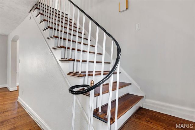 7232 Clayton Road, Richmond Heights, MO 63117