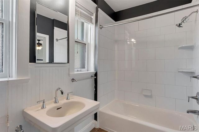 7232 Clayton Road, Richmond Heights, MO 63117