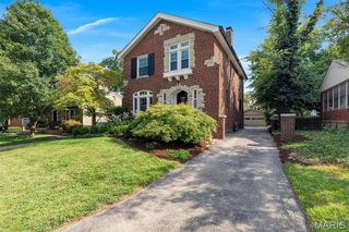 7232 Clayton Road, Richmond Heights, MO 63117