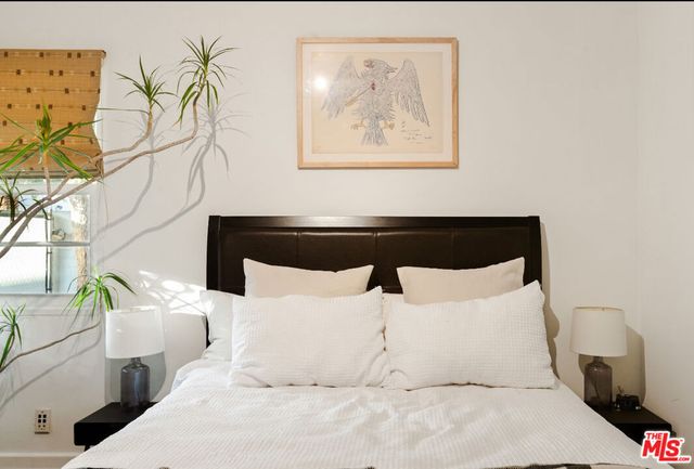 8467 Willoughby Avenue, Los Angeles, CA 90069