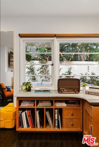 8467 Willoughby Avenue, Los Angeles, CA 90069