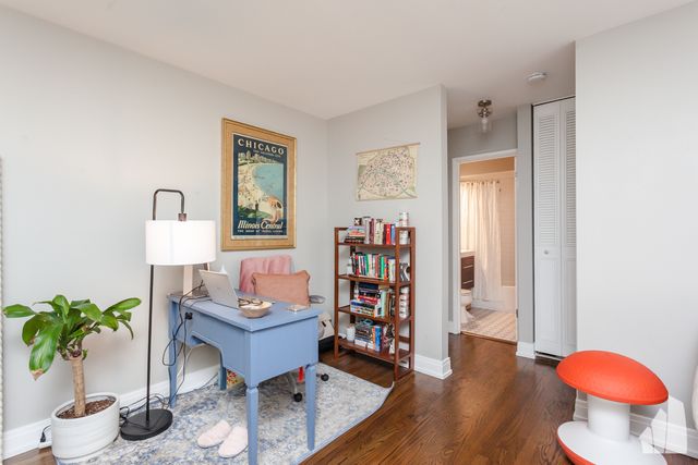 426 W BARRY Avenue 407, Chicago, IL 60657