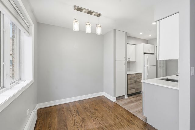 426 W BARRY Avenue 407, Chicago, IL 60657