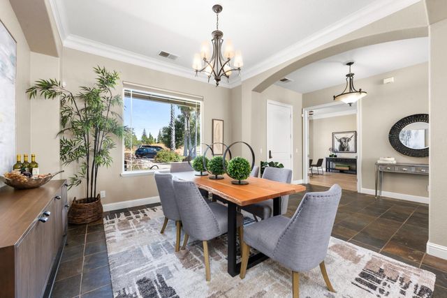 7140 Starkview Pl, Loomis, CA 95650