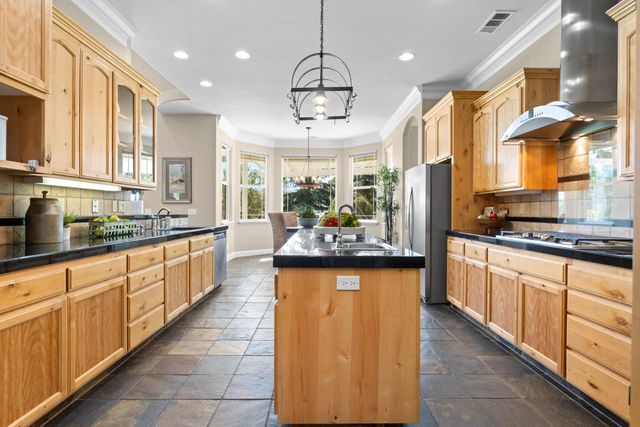7140 Starkview Pl, Loomis, CA 95650