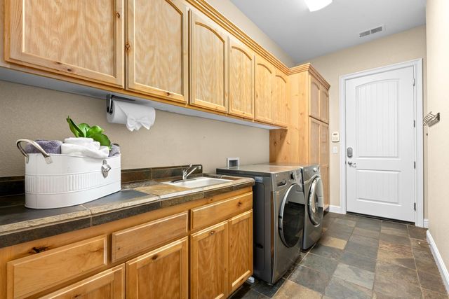 7140 Starkview Pl, Loomis, CA 95650